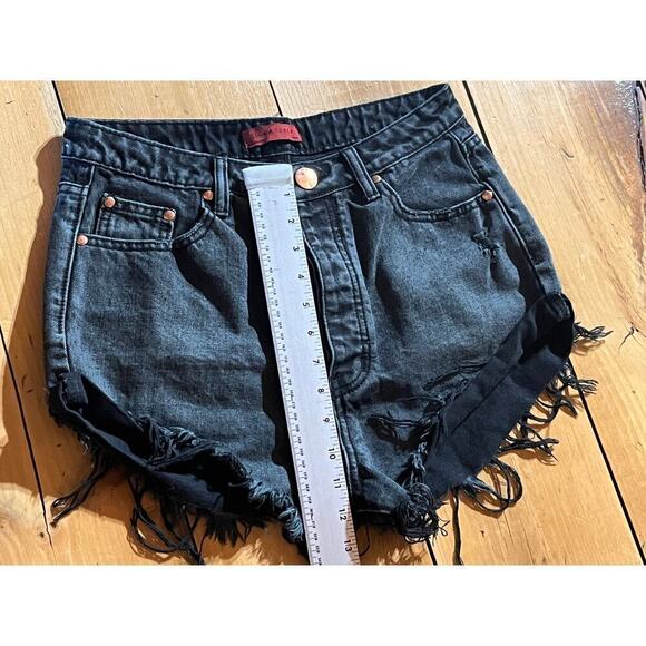 Signature 8 Women's Cut off Black Denim Shorts. Button Fly. Sz. Large. - Picture 6 of 6
